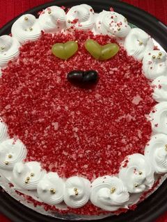 रेड वेलवेट केक (Red velvet cake recipe in Hindi) रेसिपी मुख्य फोटो