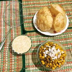 A picture of Luchi Ghugni.