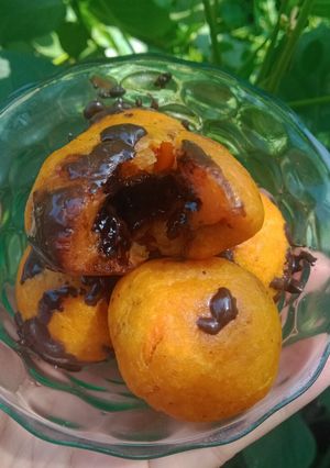 Foto resep Bola ubi isi coklat ala Sherinps