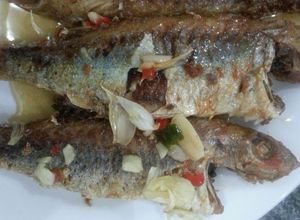 Hình của món Cá chiên nước mắm ớt tỏi.