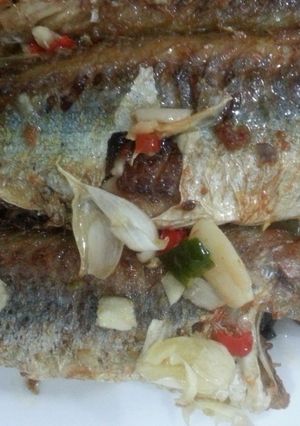 Hình của món Cá chiên nước mắm ớt tỏi.