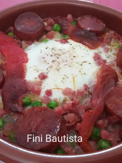 Una foto de Huevos a la flamenca