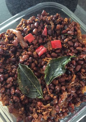 A picture of Van Payar Thoran (Brown Peas).