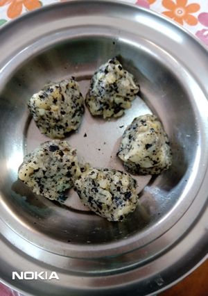 নিম পাতা ভাজা(neem pata bhaja recipe in bengali) রেসিপির প্রধান ছবি
