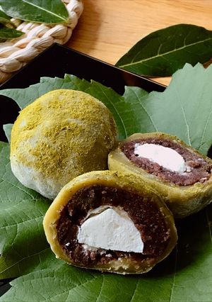 Hình của món 💚 Bánh Mochi Trà Xanh Nhân Đậu Đỏ Bọc Kem Sữa (Matcha Cream Daifuku).