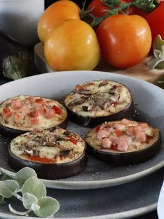 Foto de Mini pizzas de Beringela e Bacon de Peru