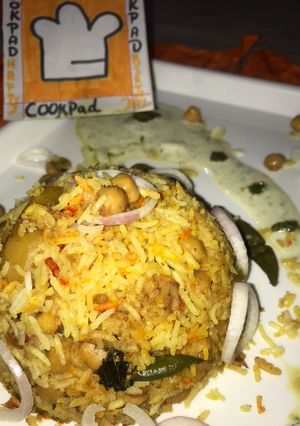 A picture of Chana biryani.