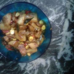 A picture of Capsicum potatoes with sweet corns.