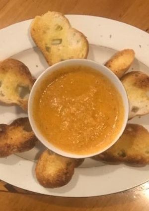 Una foto de Dip parecido al salmorejo