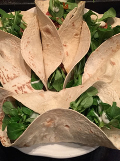 Una foto de Fajitas de jamón, queso y champis
