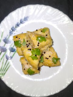 ধোকলা(dhokla recipe in Bengali) রেসিপির প্রধান ছবি
