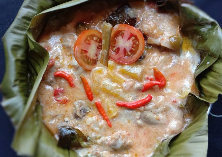 Garang asem ayam Mangga muda