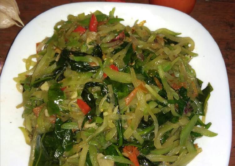 Resep Oseng Labu Siam daun mlinjo yang enak