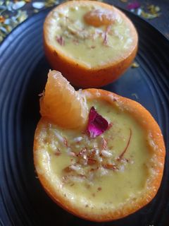 ऑरेंज रबड़ी (Orange Rabdi recipe in Hindi) रेसिपी मुख्य फोटो