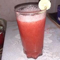 Strawberry Fizz 🍓 A picture of Strawberry Fizz 🍓.