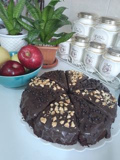 عکسی از دستور کیک شکلاتی با روکش گاناش
