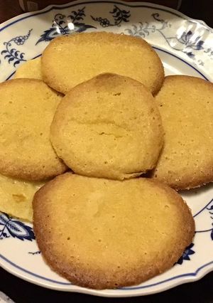 A picture of California Farm Thin Butter Cookies.