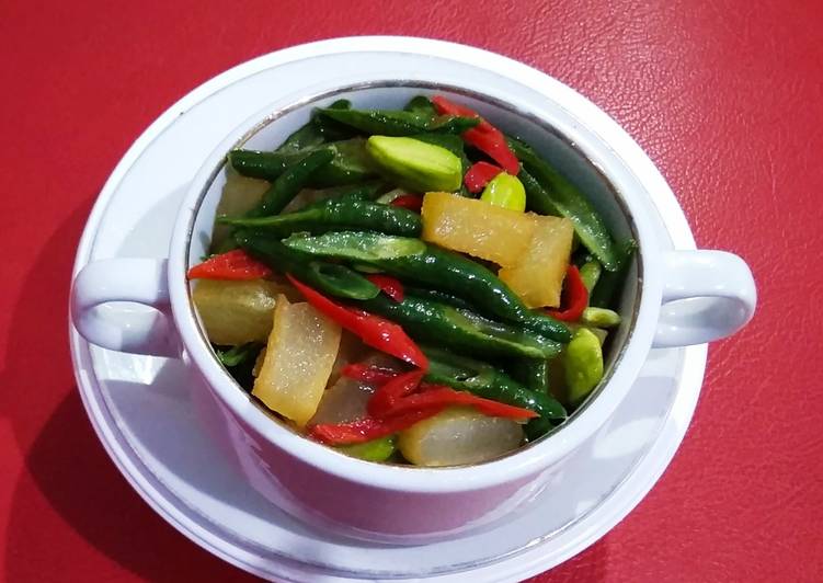 Recipe: Appetizing Oseng Kikil Petai