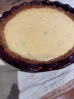 A picture of Key lime pie.