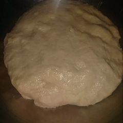A picture of Pizza dough.