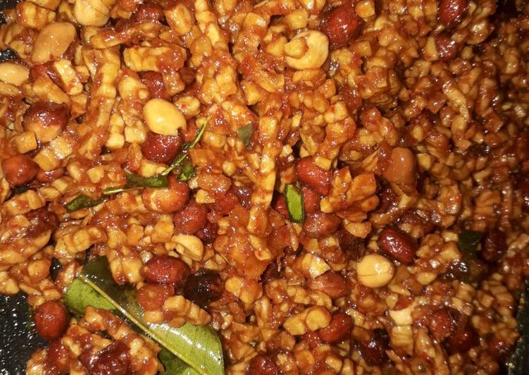 Kering tempe pedas manis daun jeruk