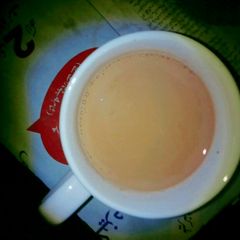 A picture of Elaichi tea.
