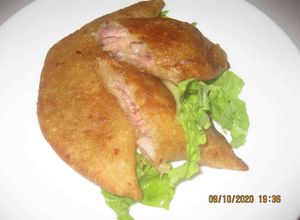 Una foto de Empanadas de Yuca rellenas con bacon y queso