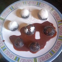 A picture of Oreo balls.