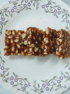 கடலை மிட்டாய் (Kadalai mittai recipe in tamil) செய்முறை முக்கிய புகைப்படம்