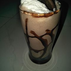 A picture of Oreo shake.