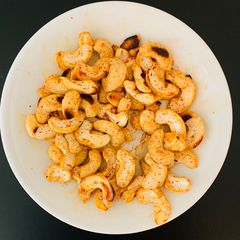 A picture of Masala Cashew nuts.