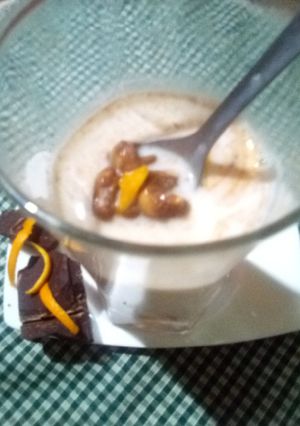 Una foto de Submarino con chocolate🍫 y naranja 🍊