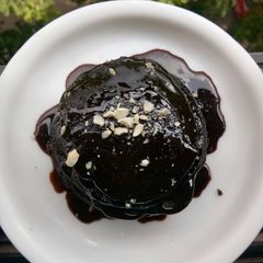 A picture of Vegan Oreo Pancakes.