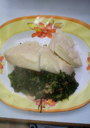A picture of Ugali and sukuma wiki.