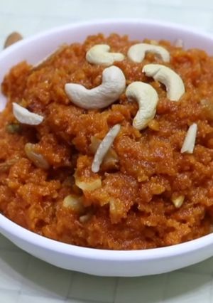A picture of Instant Gajar Halwa In Pressure Cooker (Quick 30 minutes).