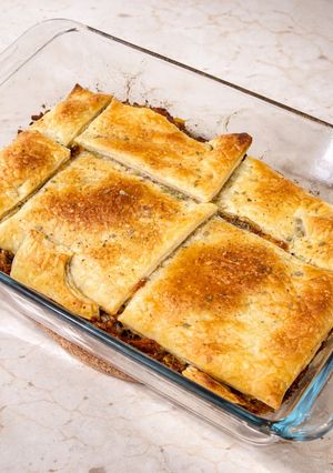صورة لوصفة 🥧 دجاج بالبف باستري في الفرن