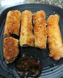 Sandwich cuộn xúc xích