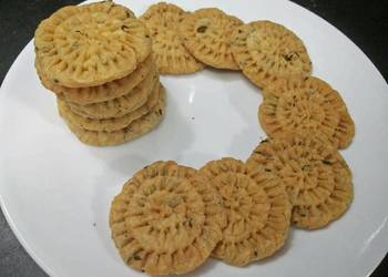 Fresh, Making Recipe Kasoori methi flavoured phool mathris Savory Delicious