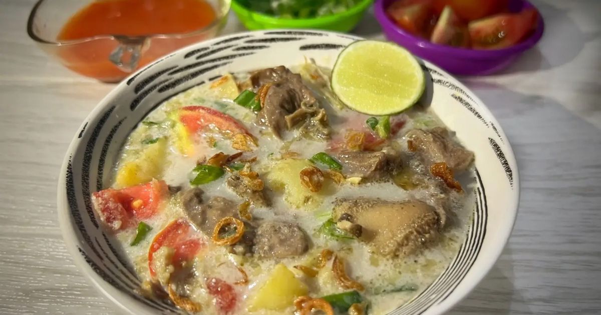 Soto Betawi khas Jakarta