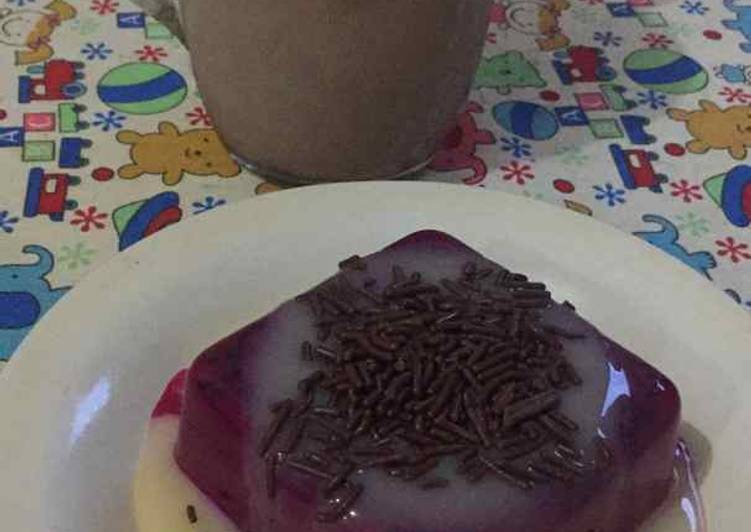 (27) Puding susu buah naga
