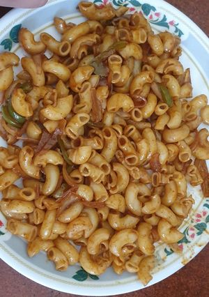 A picture of Macaroni.