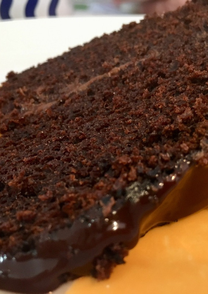 Una foto de Bizcocho de chocolate con aceite de oliva