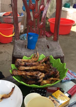 Hình của món Chân gà nướng ngũ vị.