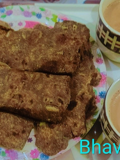 चटपटा रागी पराठा (chatpata ragi paratha recipe in Hindi) रेसिपी मुख्य फोटो