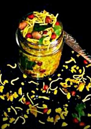 A picture of Indori poha.