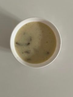 صورة لوصفة شوربة الفطر 🥣🍄
