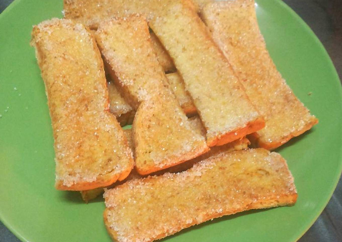 Very crispy toast with sugar butter