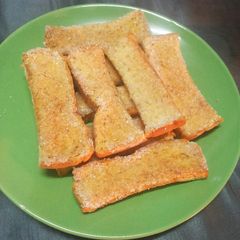 A picture of Extra Crispy Sugar Buttered Toast.