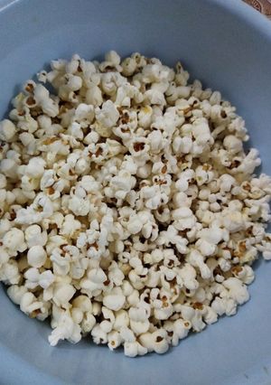 A picture of Butter Pop corn.
