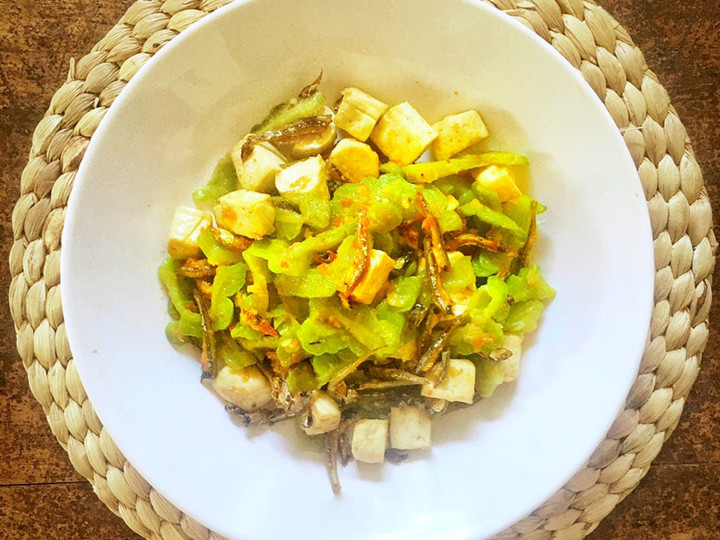 Cara Gampang Membuat Tumis Pare Tahu Teri Pedas, Bisa Manjain Lidah